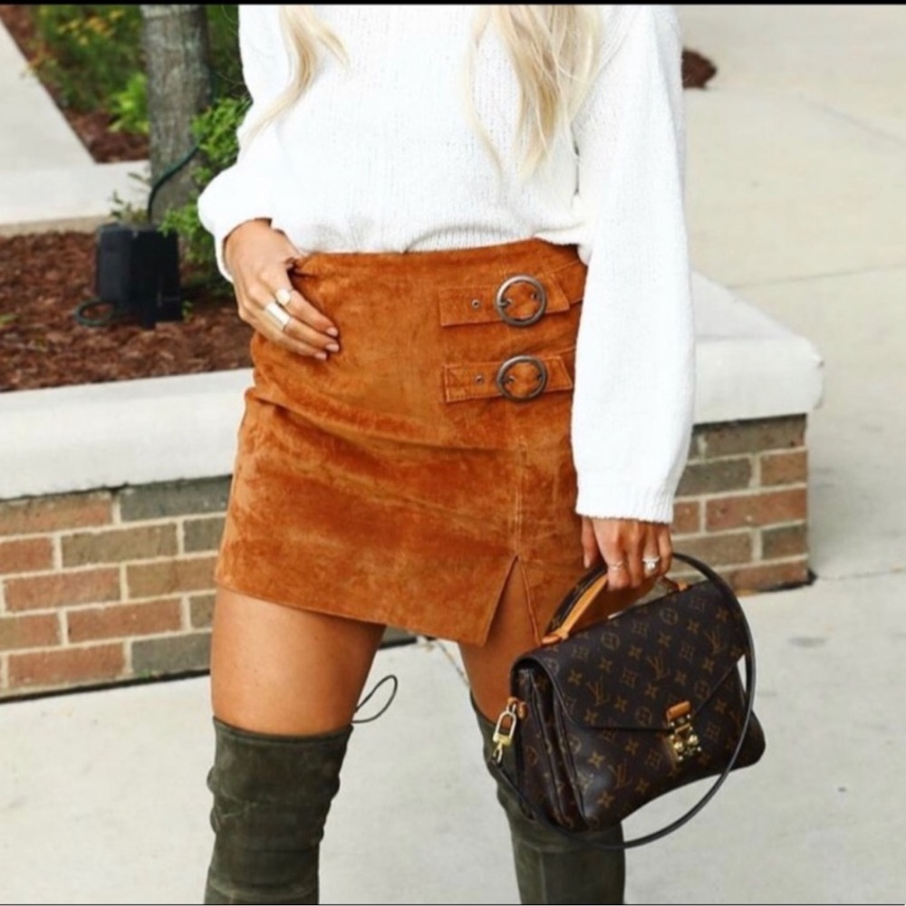 BlankNYC 100% Leather Chestnut Brown Suede Skirt